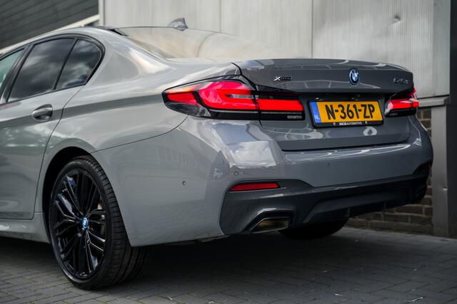 BMW 5-SERIE 545e xDrive Business Edition Plus M-Sport / Pano-Dak/ Adapt.Cruise/ Laserlight/ HUD/ 360° Camera/ H&K/ Soft-Close/ Keyless/ 20'' LMV