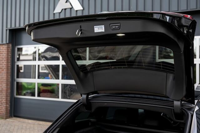 BMW 5-SERIE 530e xDrive Touring M Sport | Bowers & Wilkins | 360° Camera | Trekhaak | Iconic Glow | Head-Up | Driving Ass. + | 20' Inch |