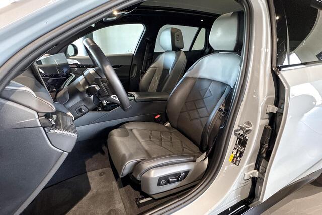 BMW 5-SERIE Touring 530e | M Sport Pro | Glazen Panoramadak | Stoelventilatie | Bowers & Wilkins | Trekhaak |