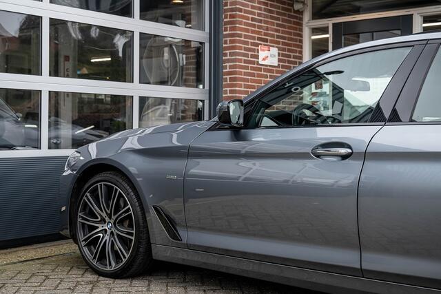 BMW 5-SERIE 540 540i Luxury Line | Schuifdak | Comfort Seats | Harman/Kardon | Head-Up | ACC | Nappa Leder |
