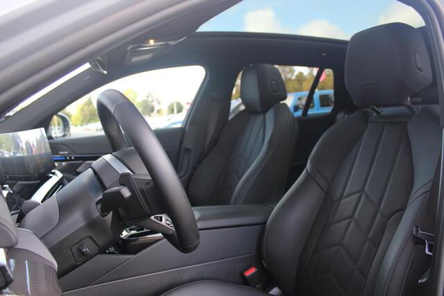 BMW 5-SERIE Touring 520i M-SPORT | PANORAMA DAK | TREKHAAK ELEKTRISCH WEGKLAPBAAR | HARMAN KARDON AUDIO SYSTEM | SHADOW LINE PAKKET | ELEKTRISCH VERSTELBARE VOORSTOELEN MET GEHEUGENFUNCTIE | STOEL VENTILATIE VOOR | STOEL VERWARMING VOOR + ACHTER | 360° CAMERA | DRAADLOZE TELEFOONLADER | STAND VERWARMING | LEDEREN BEKLEDING "VEGANZA ZWART" | WARMTEWEREND GLAS | SPORT CHASSIS "M-TECHNIC" | INNOVATIE PAKKET: (HEAD UP DISPLAY/LIVE NAVIGATIE/INTERIEUR CAMERA/PARKEERSENSOREN VOOR+ACHTER/CONNECTED SERVICES) | DRAADLOZE APPLE CARPLAY/ANDROID AUTO | TRAVEL PAKKET (ELEKTRISCH BEDIENBARE ACHTERKLEP/COMFORT ACCESS/TOEGANG VIA SMARTPHONE) | DODEHOEK DETECTIE | ELEKTRISCH BEDIENBAAR STUURKOLOM |