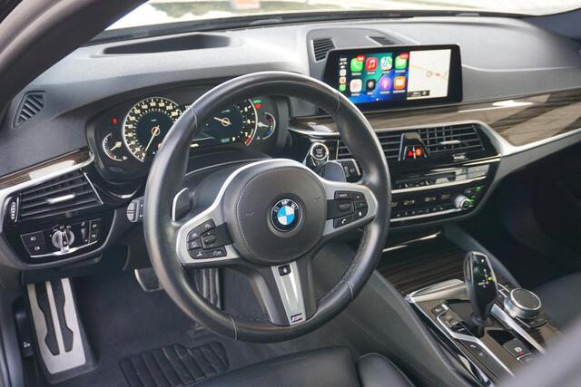 BMW 5-SERIE Touring 530i High Executive | M-Sport | 4WS | PANO |