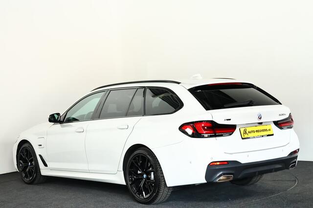 BMW 5-SERIE Touring 530e xDrive M-Sport Navi / Pano / HUD / Laser-Led / ACC / M-Sport