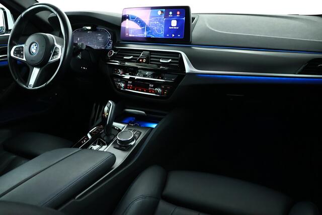 BMW 5-SERIE Touring 530e xDrive M-Sport Navi / Pano / HUD / Laser-Led / ACC / M-Sport