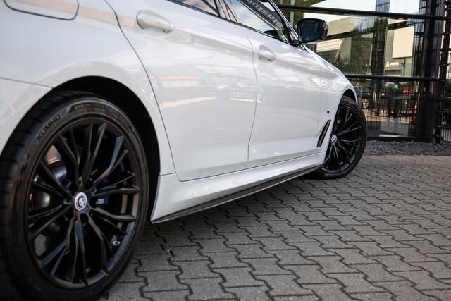 BMW 5-SERIE 540i High Executive M-Sport , Bowers&Wilkins, NAP, HUD, Laser, Schuif/Kanteldak