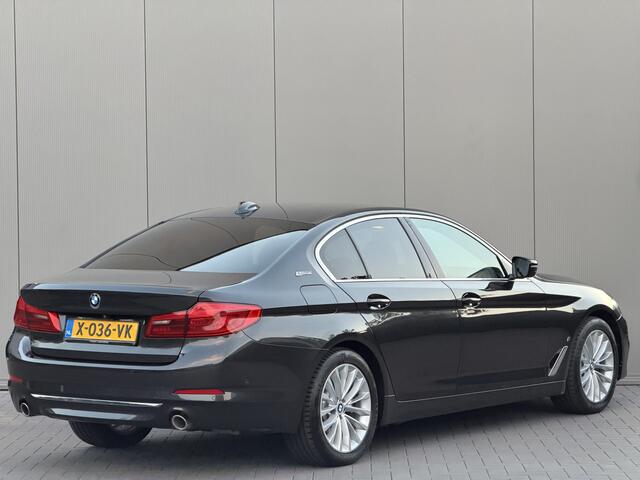 BMW 5-SERIE 530e iPerformance High Executive | Leder | Sportstoelen | LED | Digitale Cockpit