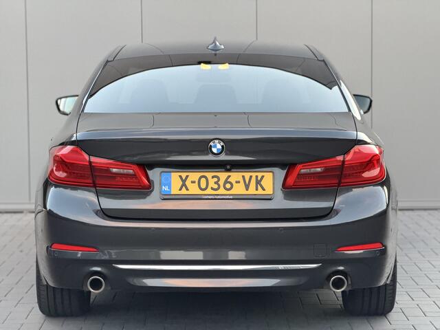 BMW 5-SERIE 530e iPerformance High Executive | Leder | Sportstoelen | LED | Digitale Cockpit
