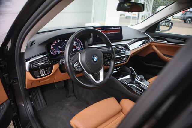 BMW 5-SERIE Touring 530e Bns Edit.+ | Trekhaak | Sfeerverlichting |