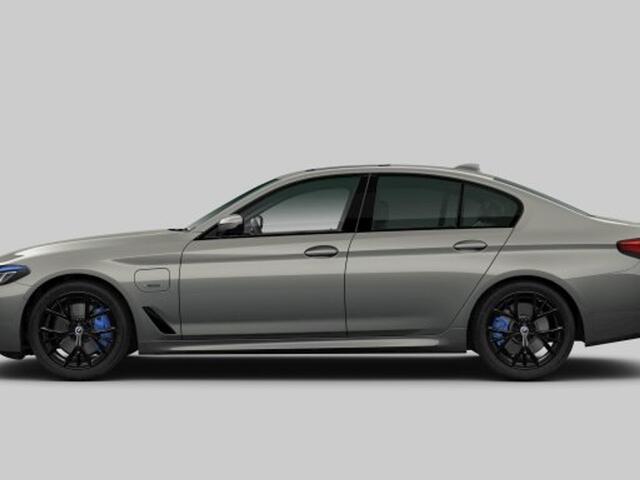 BMW 5-SERIE 545e xDrive Schuifdak | CoPilot | Laser | Stoelventilatie