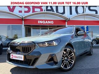 BMW 5-SERIE