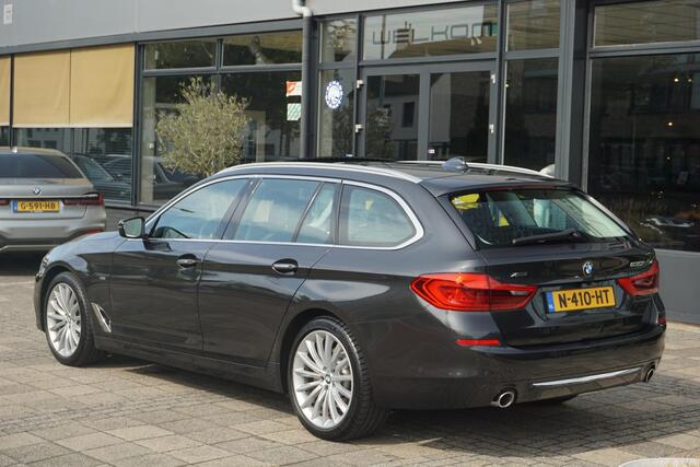 BMW 5-SERIE Touring 530i xDrive High Executive