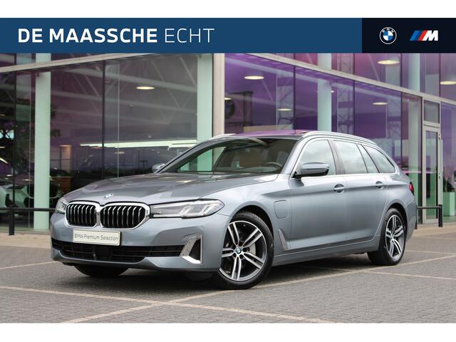 BMW 5-SERIE Touring 530e High Executive Automaat / Panoramadak / Comfortstoelen / Adaptieve LED / Head-Up / Active Cruise Control / Parking Assistant Plus