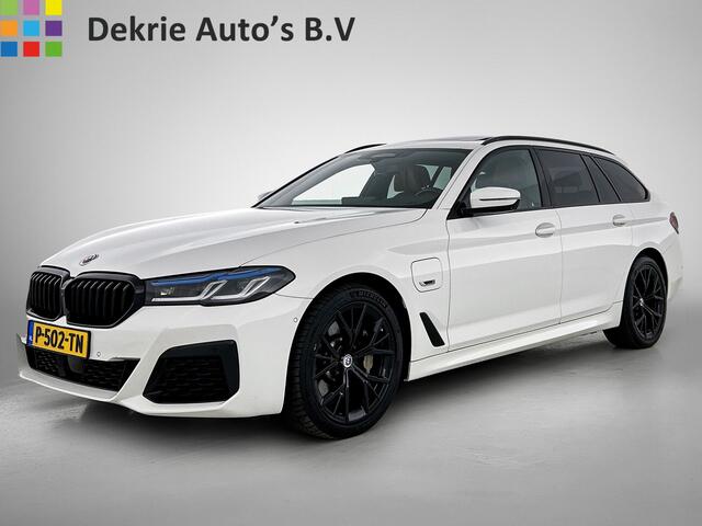 BMW 5-SERIE Touring 530e M-Sport / Anniversary / X-Drive / / Harman Kardon / Panoramadak / Massagefunctie / Trekhaak / Leder-Sport / Apk 06-2028