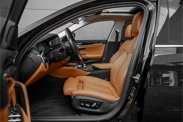 BMW 5-SERIE Touring 530i High Executive Luxury Pano Camera HiFi Leder ACC