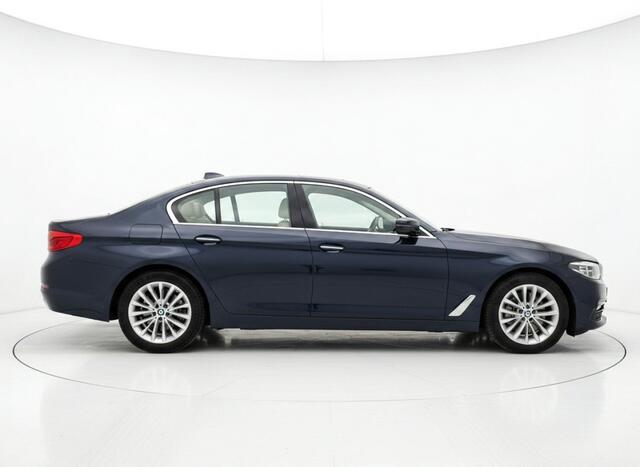 BMW 5-SERIE 530E I Performance HIGH EXE, Xenon, Camera, Cruise