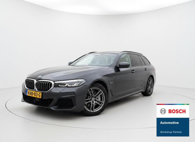 BMW 5-SERIE Touring 530e Executive M-SPORT - LEER - ACC - STOELVERWARMING