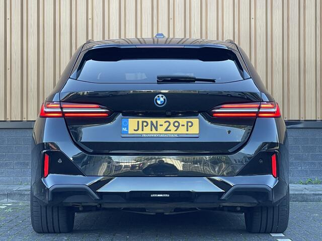 BMW 5-SERIE Touring 530e M Sport Edition | Origineel Nederlands | Elektrische Trekhaak | Keyless Go & Entry | Harman & Kardon | Apple Carplay |