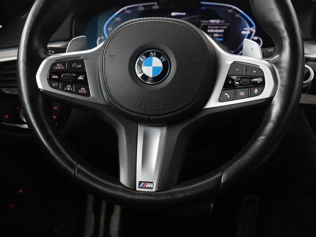 BMW 5-SERIE Touring 530e High Executive | SOH 83,0% | M-Sport | Pano.Dak | Camera | Navigatie
