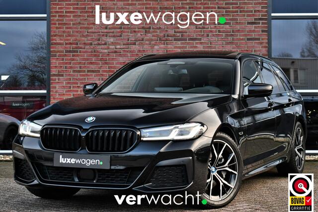 BMW 5-SERIE Touring 530e xDrive M-Sport Pro Pano Trekh ACC HUD H/K Massage+Koel 4WS DDC