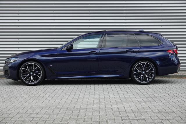 BMW 5-SERIE Touring 530i High Executive Edition M-Sport | Panodak | Trekhaak | Laser | HUD | H&K |