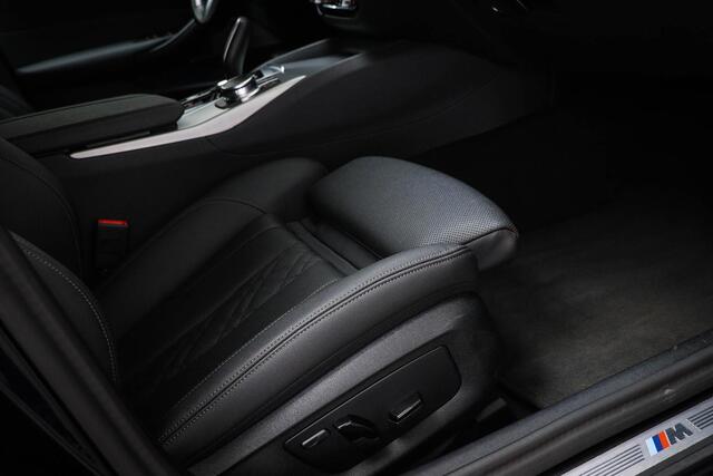 BMW 5-SERIE Touring 530e xDrive M-Sport | LEDER | STOELVERWARMING | TREKHAAK | 19"
