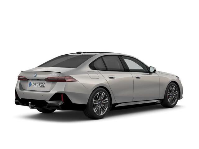 BMW 5-SERIE 530e M Sportpakket Pro | Innovation Pack | Travel Pack |