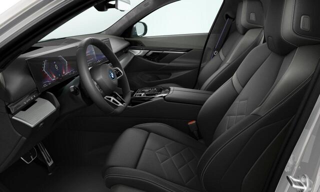 BMW 5-SERIE 530e M Sportpakket Pro | Innovation Pack | Travel Pack |