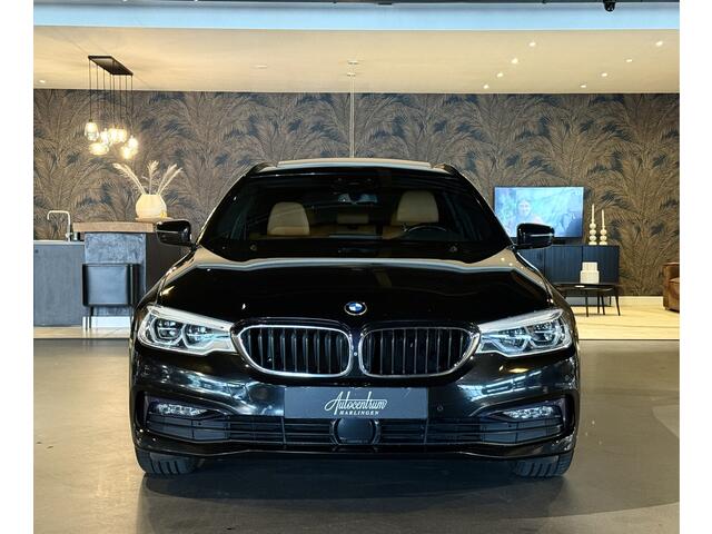 BMW 5-SERIE Touring 530i High Exe I Pano I Head-Up I Camera