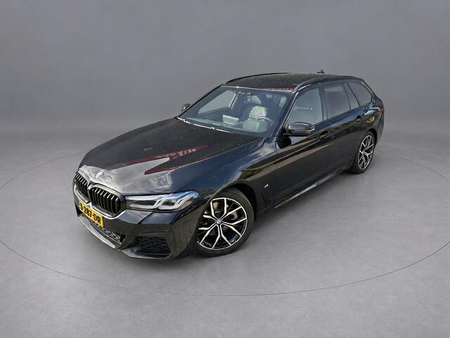 BMW 5-SERIE Touring 520i Business Edition Plus | Trekhaak elek. | Leder