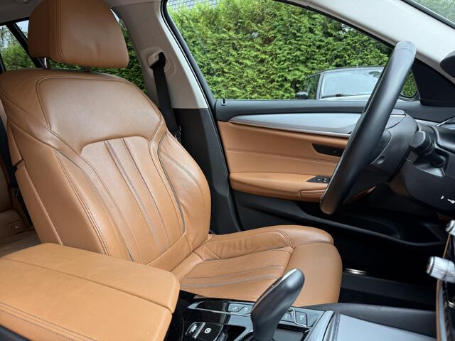 BMW 5-SERIE Touring 530e Business Edition Plus, Sport-leder Dakota | Orig NL auto | Navi & CarPlay