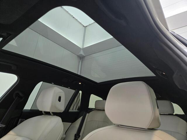 BMW 5-SERIE Touring 550e xDrive M-SPORT PRO | LEDER | PANO-DAK | HEAD-UP | LEDER | BOWERS & WILKINS | TRAVEL-PAKKET | SURROUND PAKKET | INNOVATIE-PAKKET ( NWPRIJS 105.000,- )
