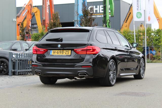 BMW 5-SERIE Touring 520i 184Pk High Executive Edition M-Sport | Trekhaak | Panoramadak