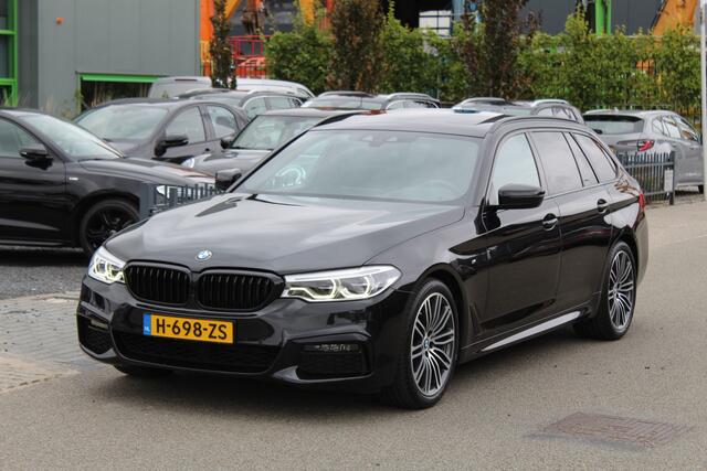 BMW 5-SERIE Touring 520i 184Pk High Executive Edition M-Sport | Trekhaak | Panoramadak