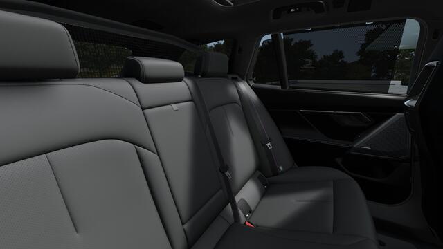 BMW 5-SERIE Touring M5 Automaat / M Drive Professional / Panoramadak / Trekhaak / Bowers & Wilkins / Parking Assistant Professional / M Multifunctionele Stoelen / M Carbon-keramische remmen