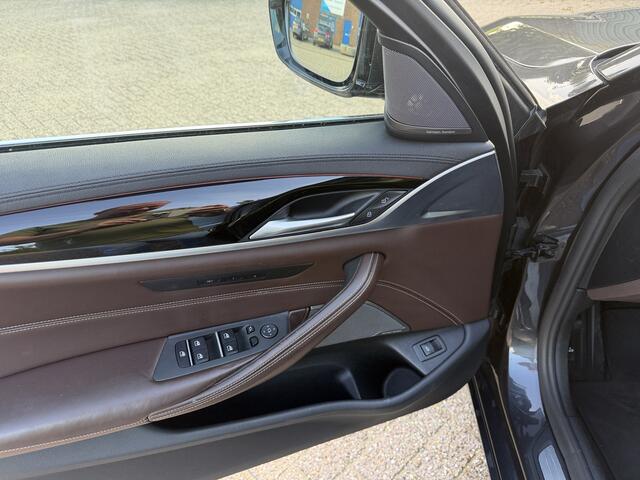 BMW 5-SERIE Touring 520i High Executive Edition Luxury Line Harman/Kardon Panorama HU