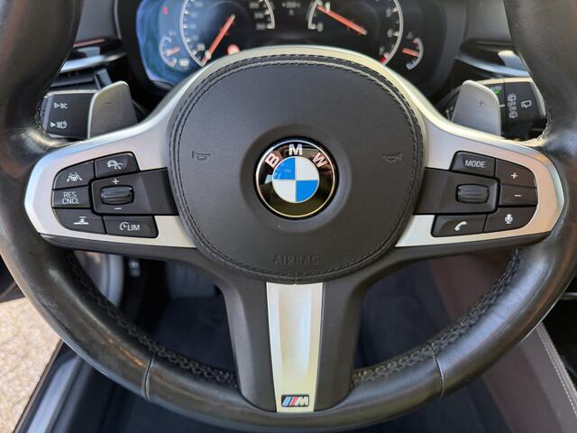 BMW 5-SERIE Touring 520i High Executive Edition Luxury Line Harman/Kardon Panorama HU