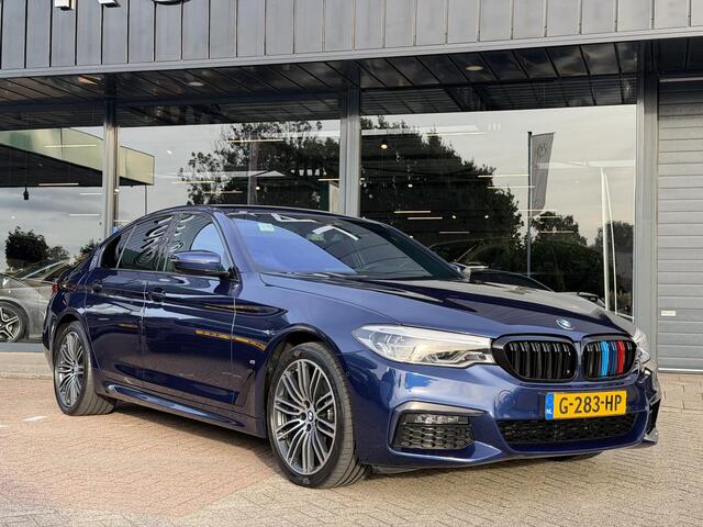 BMW 5-SERIE 530e xDrive iPerformance High Executive | SFEER VERLICHTING | HARMAN/KARDON | DODEHOEK DETECTIE | CAMERA | LEDER | ELEKT STOELEN MET MEMORY | KEYLESS ENTRY/GO | NAVIGATIE | LASER KOPLAMPEN | STOEL VERWARMING |
