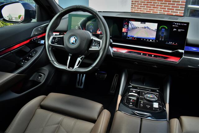 BMW 5-SERIE 550e xDrive M-Sport Pro B&W Trekh Prof-onderstel 20inch