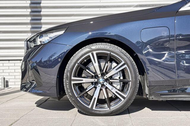 BMW 5-SERIE Touring 550e xDrive