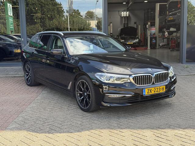 BMW 5-SERIE Touring 518d High Executive Edition LED | SFEER VERLICHTING |ELEKTRISCHE ACHTERKLEP | PARKEER SENROEN | LEDER | ELEKT STOELEN MET MEMORY | KEYLESS ENTRY/GO | NAVIGATIE | LASER KOPLAMPEN | STOEL VERWARMING |