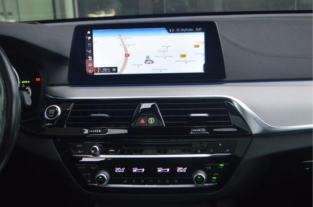 BMW 6-SERIE Gran Turismo 640i High Executive M Sport Automaat / Panoramadak / Adaptieve LED / Head-Up / Parking Assistant / Stoelverwarming / Navigatie Professional / Verwarmd stuurwiel
