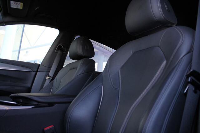 BMW 6-SERIE Gran Turismo 630d High Executive M Sport Automaat / Sportstoelen / Achteruitrijcamera / Comfort Access / Navigatie Professional / Stoelverwarming