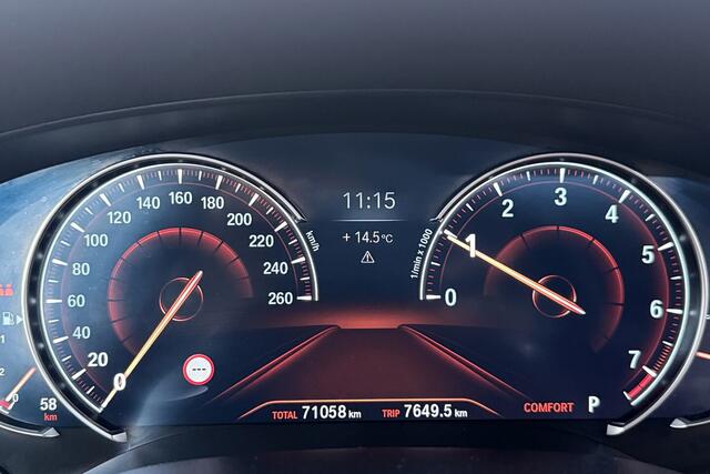 BMW 6-SERIE Gran Turismo 630i High Executive (PANORAMADAK, H&K AUDIO, STOELVERWARMING/VERKOELING, STUURVERWARMING,