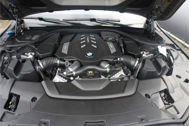 BMW 7-SERIE 750i xDrive High Executive