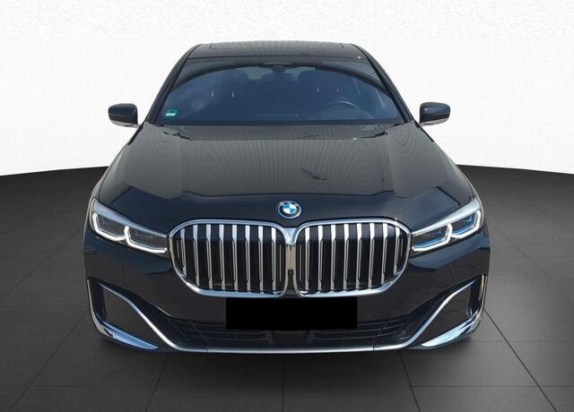 BMW 7-SERIE 745e High Executive ACC Entertainment Stoelkoeling Massage Soft Close 360 Camera