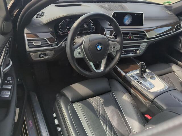 BMW 7-SERIE 745e High Executive ACC Entertainment Stoelkoeling Massage Soft Close 360 Camera