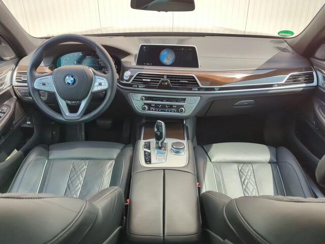 BMW 7-SERIE 745e High Executive ACC Entertainment Stoelkoeling Massage Soft Close 360 Camera