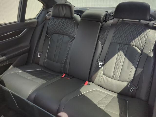 BMW 7-SERIE 745e High Executive ACC Entertainment Stoelkoeling Massage Soft Close 360 Camera