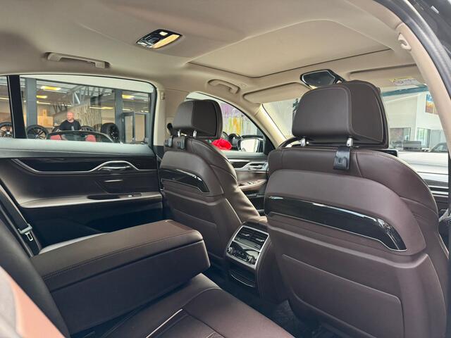 BMW 7-SERIE 740i High Executive Laser ACC Apple Carplay Schuifdak Stoelventilatie HUD