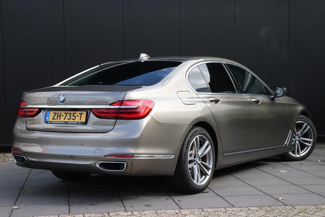 BMW 7-SERIE 740i High Executive | LEDER | SCHUIFDAK | MEMORY | STOELVERWARMING | HEAD-UP | CAMERA | NAVI | CRUISE |